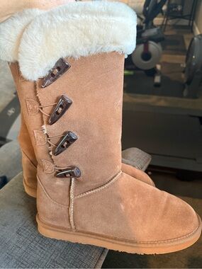 Lamo Women's Chestnut Faux-Shearling Winter Boot